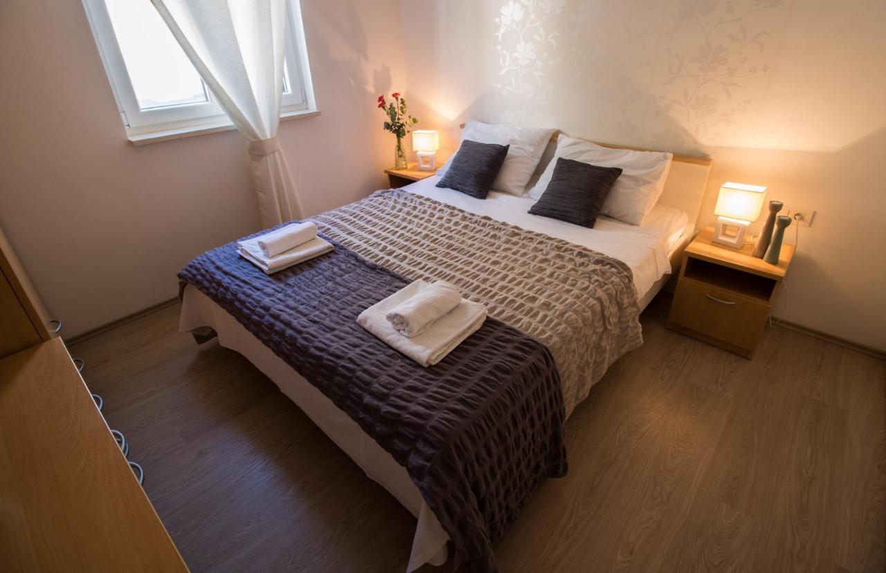 Apartments Villa Carica B&B Mimice Esterno foto