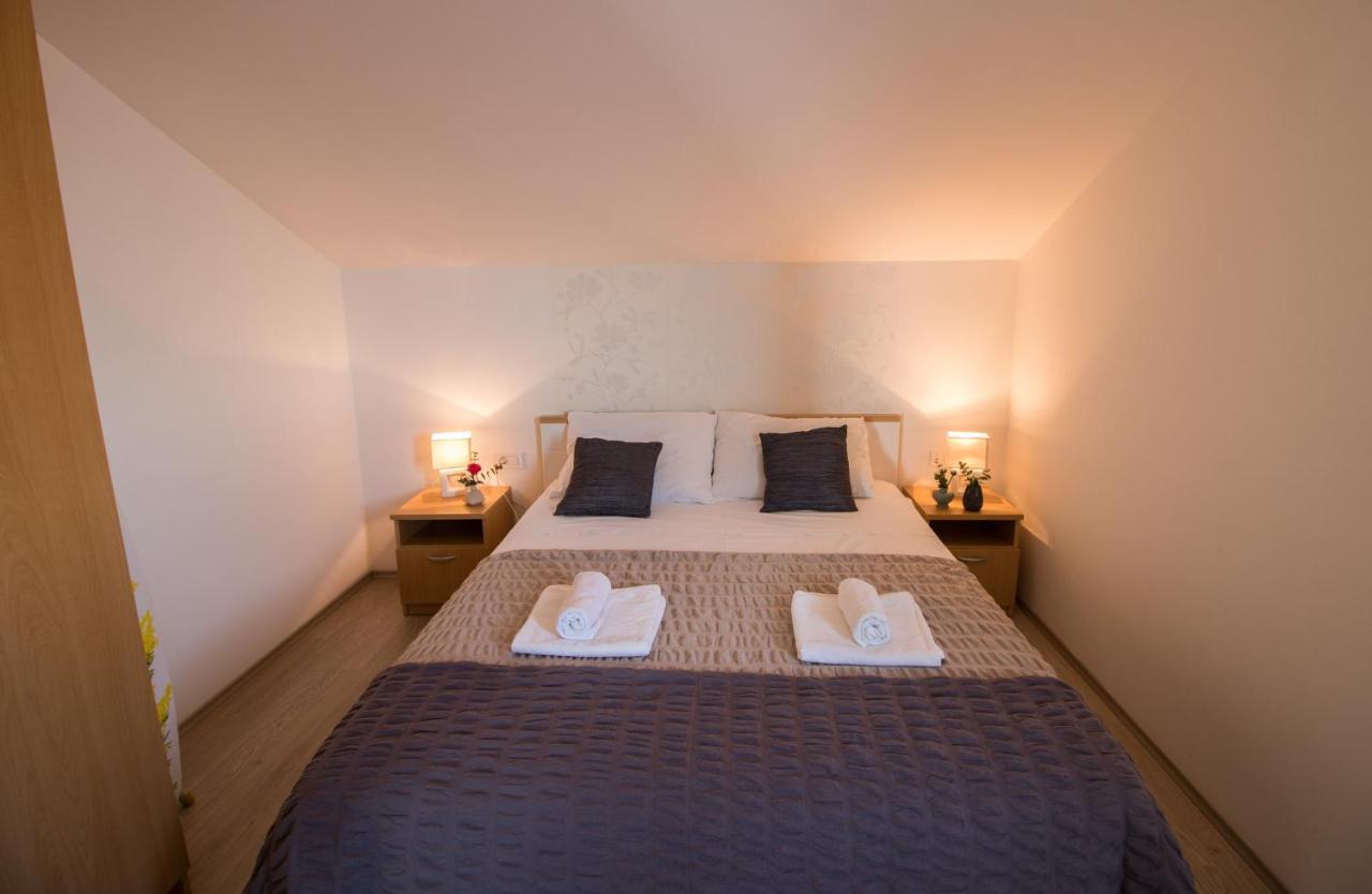 Apartments Villa Carica B&B Mimice Esterno foto