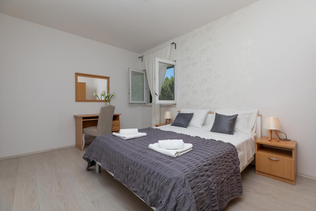 Apartments Villa Carica B&B Mimice Esterno foto