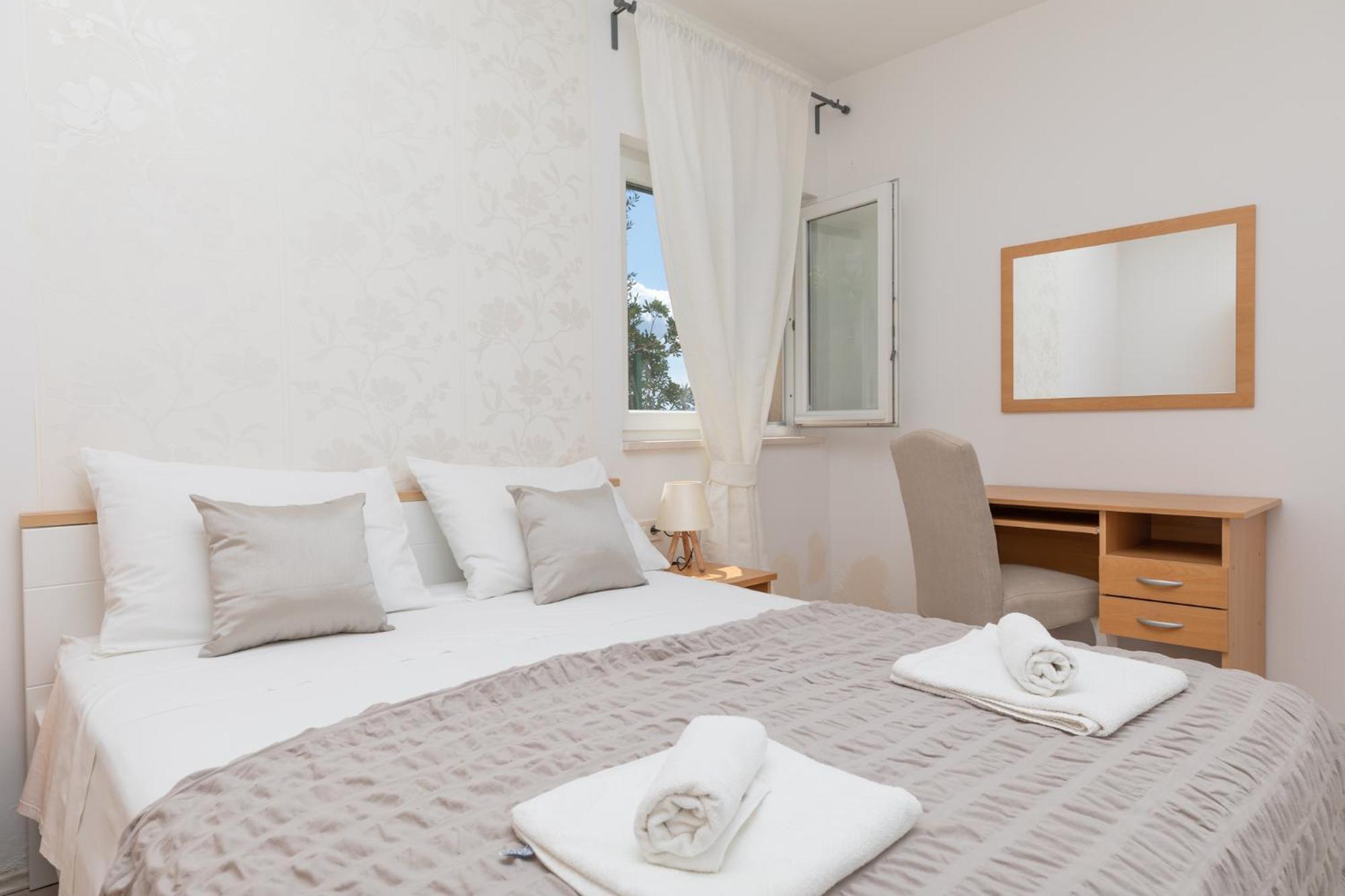 Apartments Villa Carica B&B Mimice Esterno foto