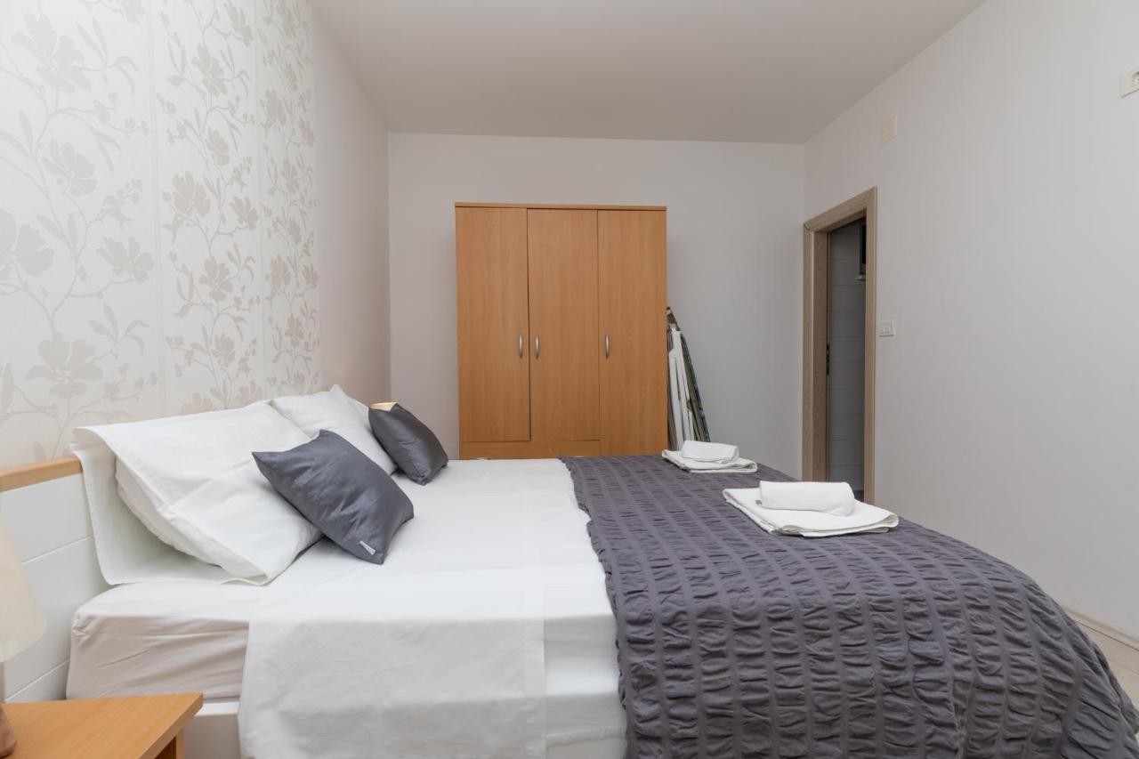 Apartments Villa Carica B&B Mimice Esterno foto